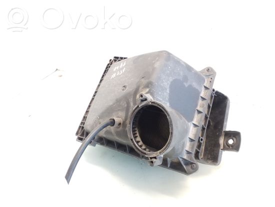 Audi A4 S4 B6 8E 8H Air filter box 059133835A