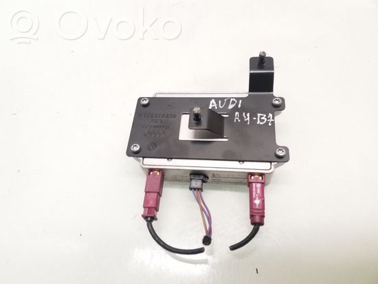 Audi A4 S4 B7 8E 8H Aerial antenna amplifier 8E0035456C