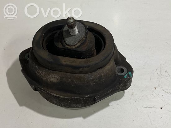 BMW X5 E53 Engine mount bracket 675843001