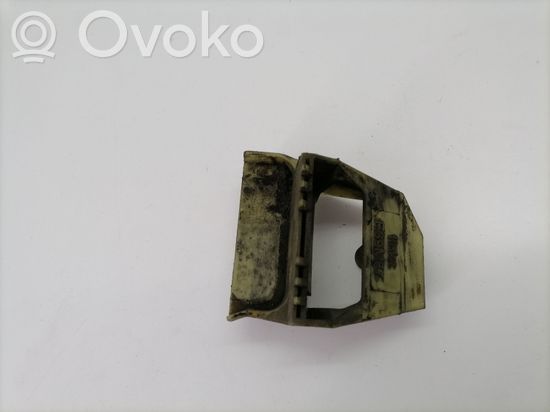BMW 5 E39 Radiator mount bracket 2247895