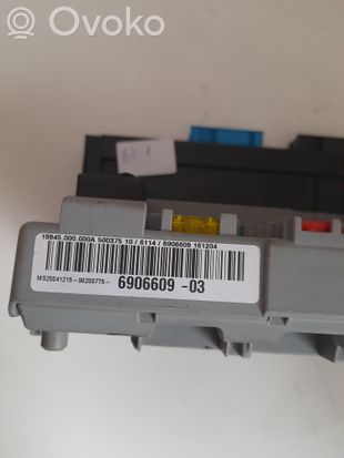 BMW 1 E81 E87 Fuse module B010094800 690660903 BJ3A118625
