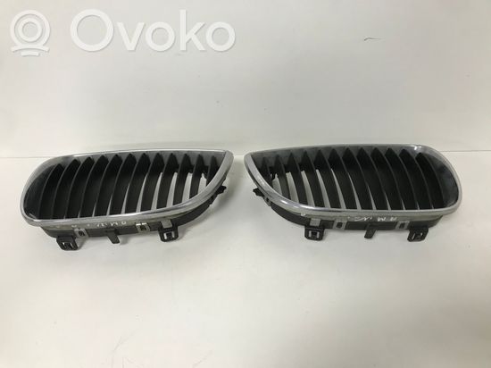 BMW 1 E81 E87 Front bumper upper radiator grill 71286139 71286149