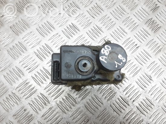 Audi 80 90 B3 Central locking vacuum pump 443862257E