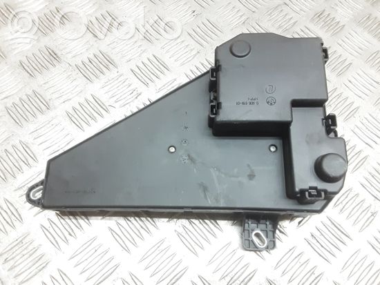 BMW 5 E60 E61 Fuse module 690661803 518890017