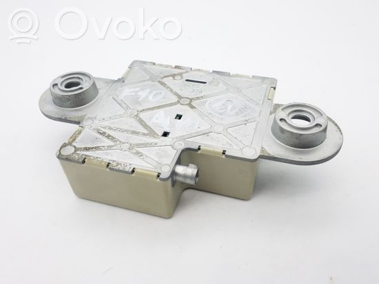 BMW 5 F10 F11 Aerial antenna amplifier 6935024 21367510