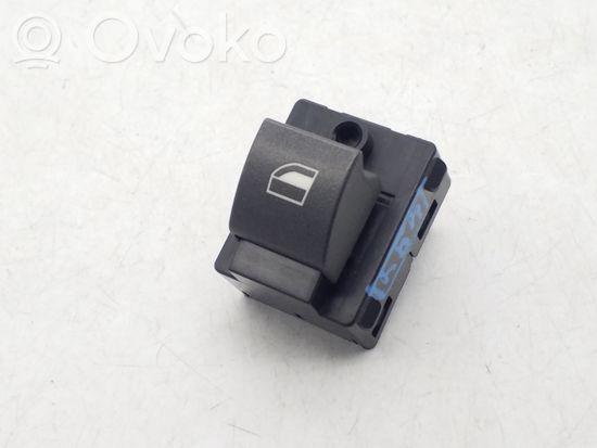 BMW 7 E65 E66 Electric window control switch 8379597 07W37K101