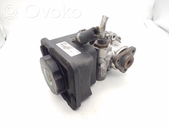 BMW 5 E60 E61 Power steering pump 7693974101