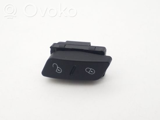 Volkswagen Jetta VI Central locking switch button 1K0962126B