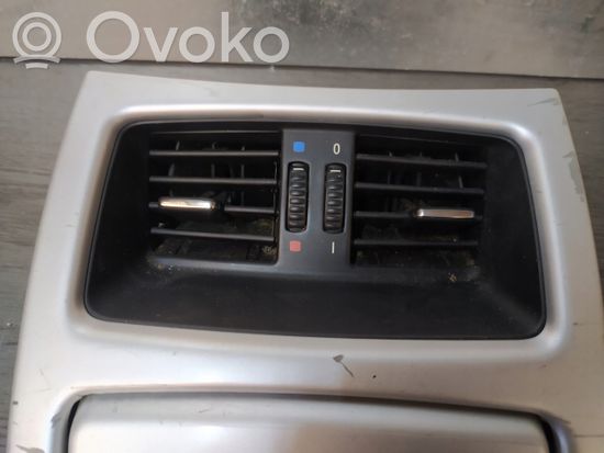 BMW 3 E92 E93 Rear air vent grill 7129556