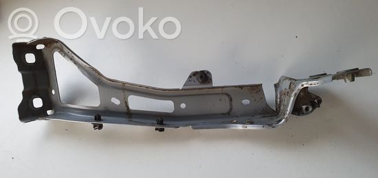 Audi A5 Fender mounting bracket