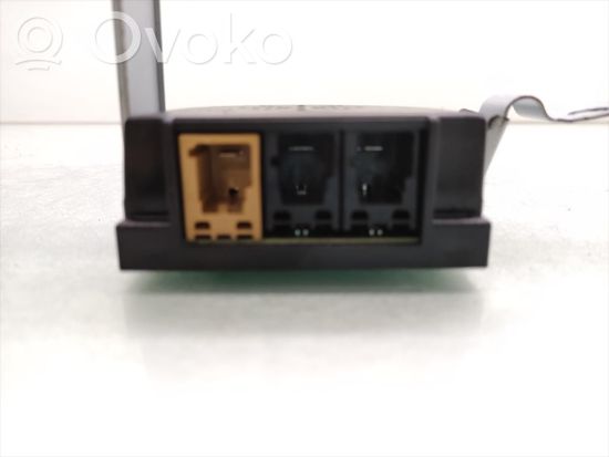 Audi A3 S3 8P Aerial antenna amplifier 8P4035225D 7617310103,