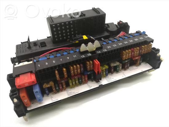 BMW X3 E83 Fuse module 8364542 8364541,