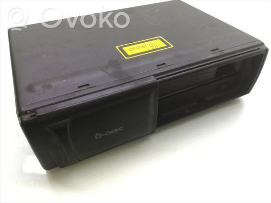 Volkswagen New Beetle CD/DVD changer
