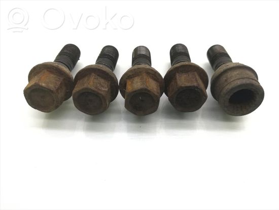 BMW X5 E53 Anti-theft wheel nuts and lock