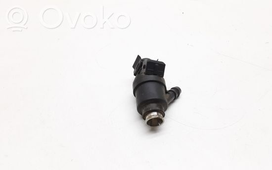 BMW 3 E46 Fuel injector D3768FA