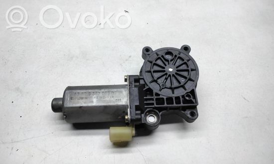 BMW 3 E46 Front door window regulator motor 676283620630