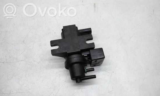BMW 3 E90 E91 Vacuum valve 7805391