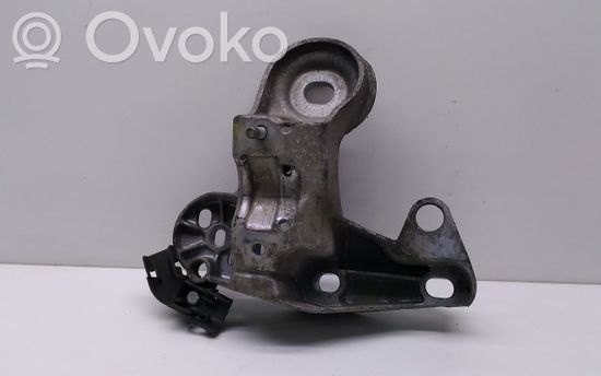 Audi A6 S6 C5 4B Engine mounting bracket 4B0199352A