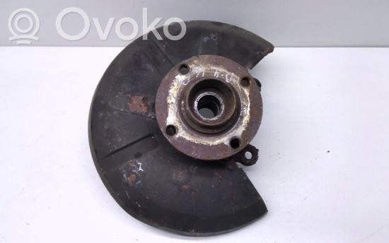 Audi 80 90 S2 B4 Front wheel hub