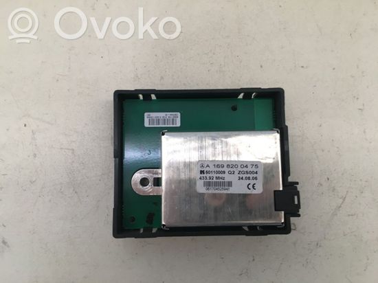 Mercedes-Benz A W169 Aerial antenna amplifier A1698200475