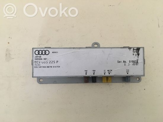 Audi A4 S4 B7 8E 8H Aerial antenna amplifier 8E9035225P