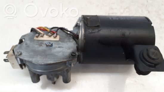 BMW 5 E28 Wiper motor 0390341078