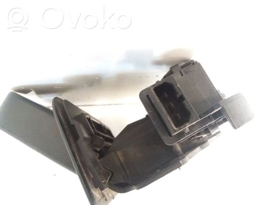 Audi A4 S4 B7 8E 8H Tailgate/trunk/boot lock/catch/latch 8E9827520A 8P4827505C
