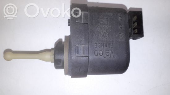 Audi A4 S4 B5 8D Headlight level adjustment motor 6K5941295