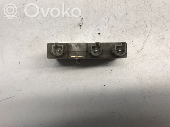 BMW 3 E36 Aerial antenna amplifier 65248368205