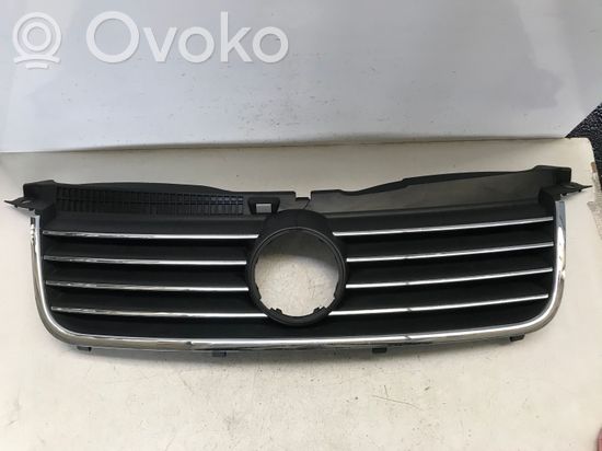 Volkswagen PASSAT B5.5 Front bumper upper radiator grill 3B0853651L 3B0853651K 3B0853651J