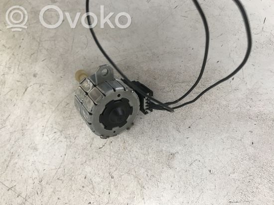 BMW 3 E90 E91 Headlight level adjustment motor 70460499 89393200