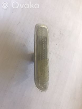 BMW 3 E46 Front fender indicator light 63132228592