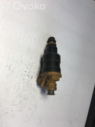 BMW 3 E30 Fuel injector 0280150203