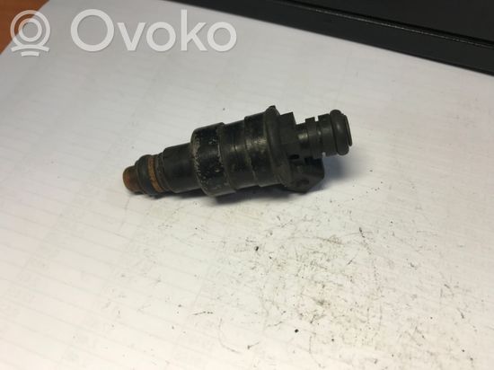 BMW 3 E30 Fuel injector 0280150209