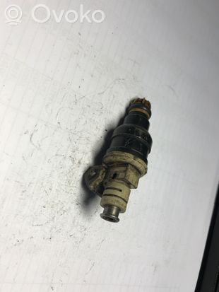 BMW 5 E34 Fuel injector 0280150716