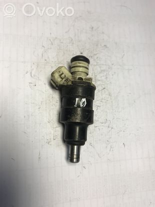 BMW 3 E30 Fuel injector 0280150208