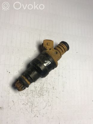 BMW 7 E32 Fuel injector 0280150714