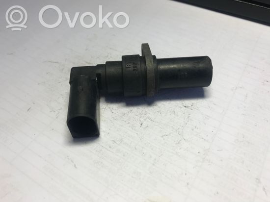 BMW 5 E39 Crankshaft position sensor 25916010 13622247926 2247926
