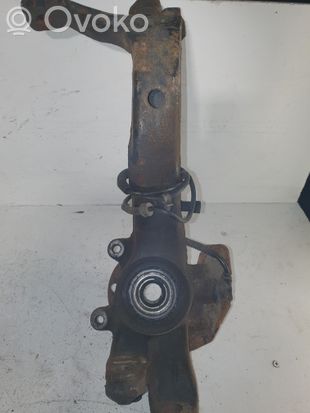 Audi A4 S4 B5 8D Front wheel hub