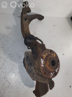 Audi A4 S4 B5 8D Front wheel hub