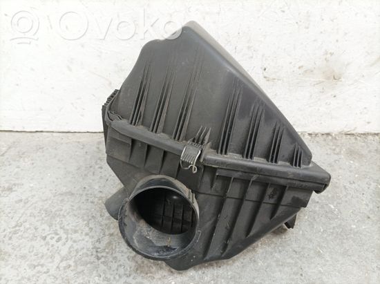 BMW 5 E60 E61 Air filter box