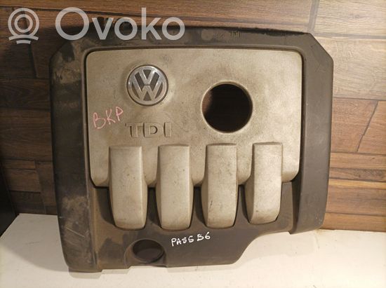 Volkswagen PASSAT B6 Engine cover (trim)