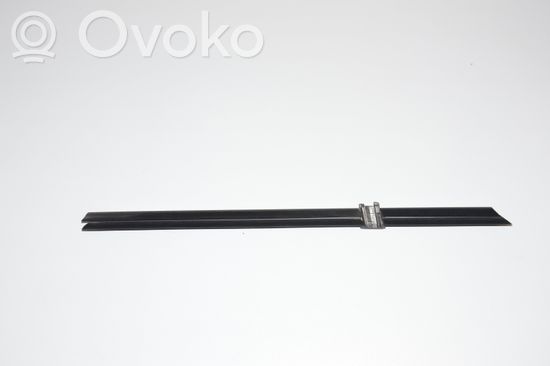 BMW M5 Rubber seal rear door 7182290 7230844