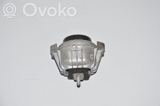 BMW 3 E90 E91 Engine mount bracket
