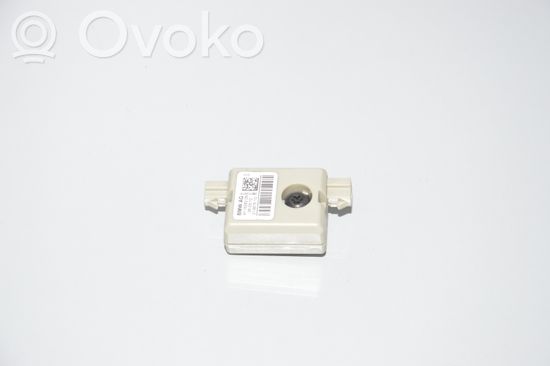 BMW M5 Aerial antenna amplifier 9118262