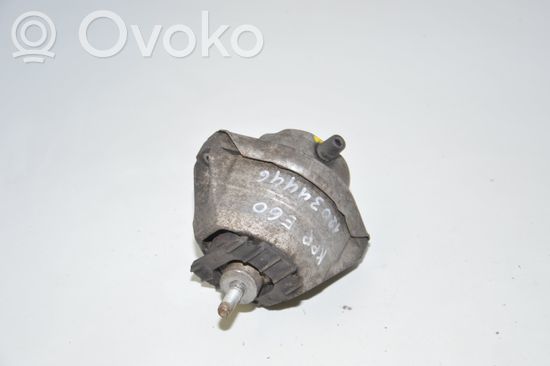 BMW 5 E60 E61 Engine mount bracket 6769874