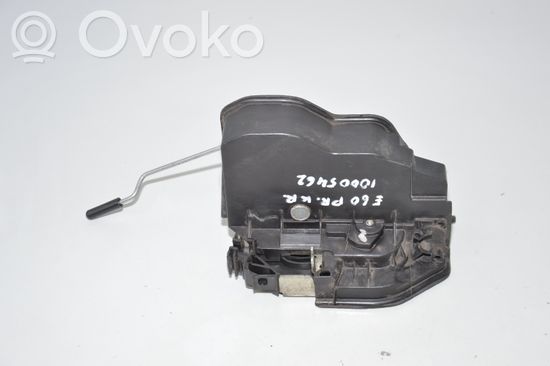 BMW 5 E60 E61 Front door lock 7202145