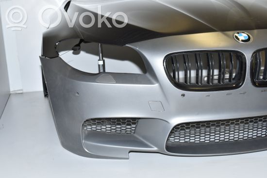 BMW M5 Front piece kit
