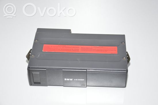 BMW 5 E39 CD/DVD changer 8377049 8364931