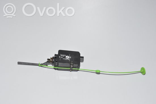 BMW X5 E53 Fuel tank cap lock 8355056